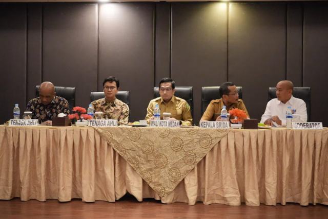 Penerapan E-Parking Masih Ditemukan Kendala,  Parkir Manual Tepi Jalan Lakukan Pelanggaran
