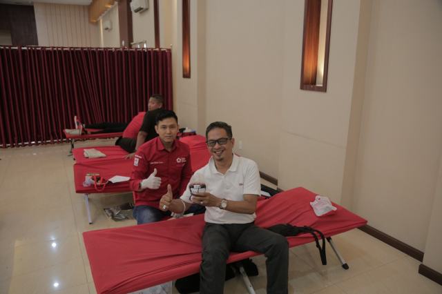 Kegiatan donor darah dalam rangka memeriahkan Hari Listrik Nasional (HLN) ke - 78, PLN berhasil mengumpulkan sebanyak 49 kantong darah, Rabu (25/10/2023).