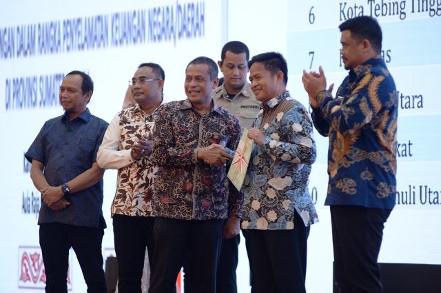 Pj Gubernur Sumut Hassanudin beserta Forkopimda Sumut dan Wakil Ketua KPK Nurul Ghufron mengikuti Rapat Koordinasi Daerah Kolaborasi Pemangku Kepentingan