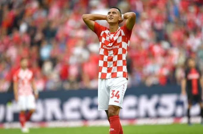 Fullback timnas Maroko Noussair Mazraoui juga kena imbas dari solidaritas kepada Palestina. Usai jeda internasional, Mazraoui tidak diperkenankan iktu dalam latihan skuad utama Bayern Munchen.