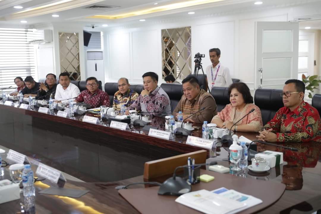 Bupati Karo Hadiri Rapat Koordinasi Persiapan Penyelenggaraan Aquabike World Championship Lake Toba 2023