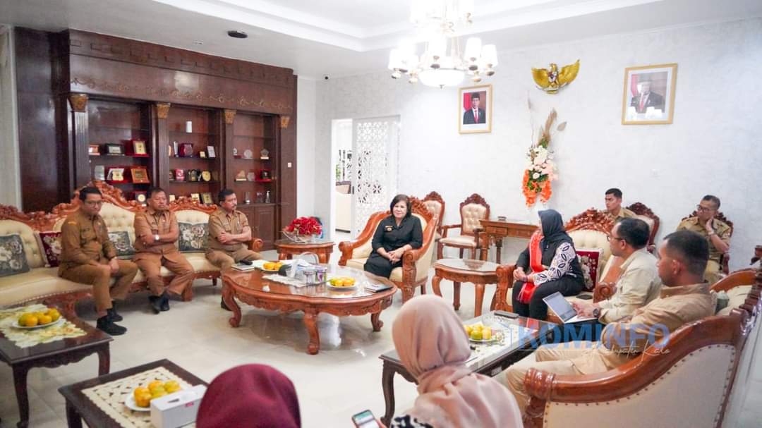 Bupati Karo Terima Audiensi Kemenko Bidang Perekonomian Deputi Bidang Koordinasi Pangan dan Agribisnis Asisten Deputi Pengembangan Agribisnis Holtikultura