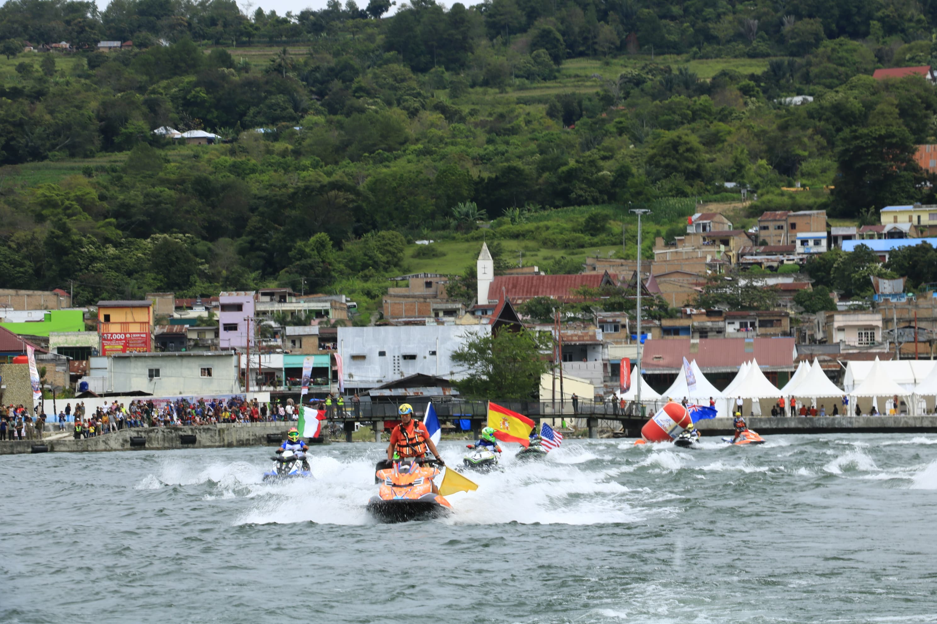 Hunian Hotel Melonjak Menjelang Kegiatan Aquabike Jetski Danau Toba 2023