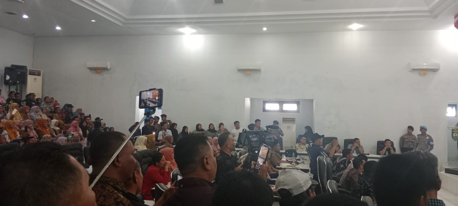 Cecar Dollar dan Hamid di RDP DPRD Madina, Peserta PPPK: Batalkan Hasil Ujian SKTT