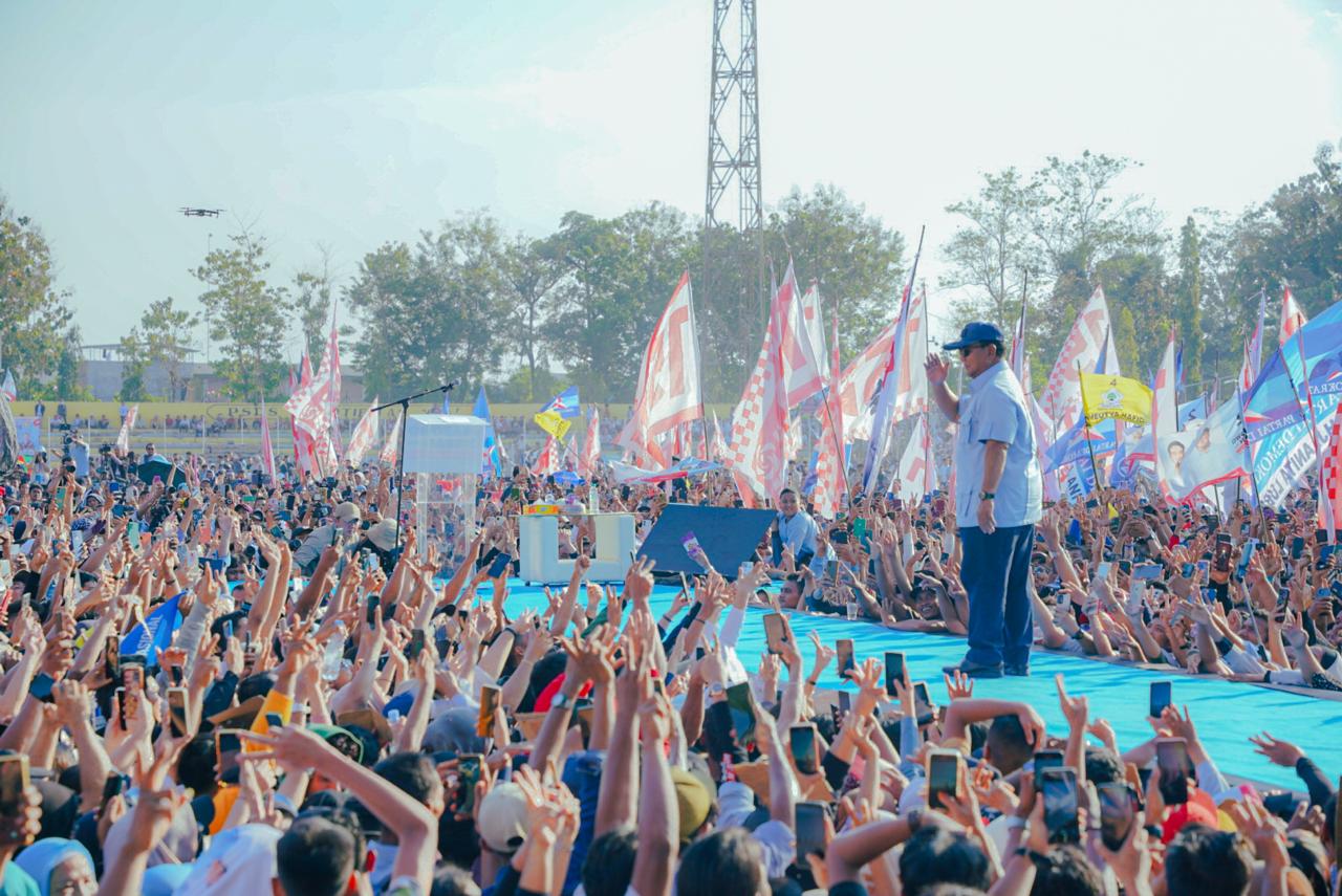 Jelang Hari Pencoblosan, Elektabilitas Prabowo – Gibran Jauh Melampaui Dua Kandidat Lainnya