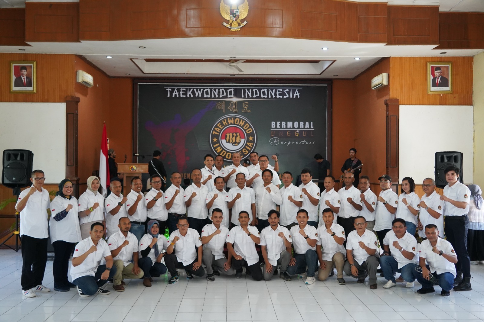 Ketua TI Sumbar Terpilih Brigjen TNI Rayen Obersyl Gelar Ramah Tamah di Gedung Sapta Marga Korem 032/Wbr