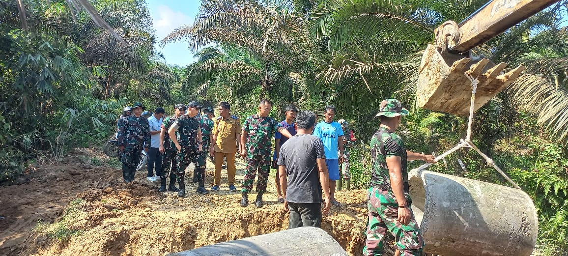 Brigjen TNI Dany Rakca Melakukan Kuker Ke Koramil 05/KK