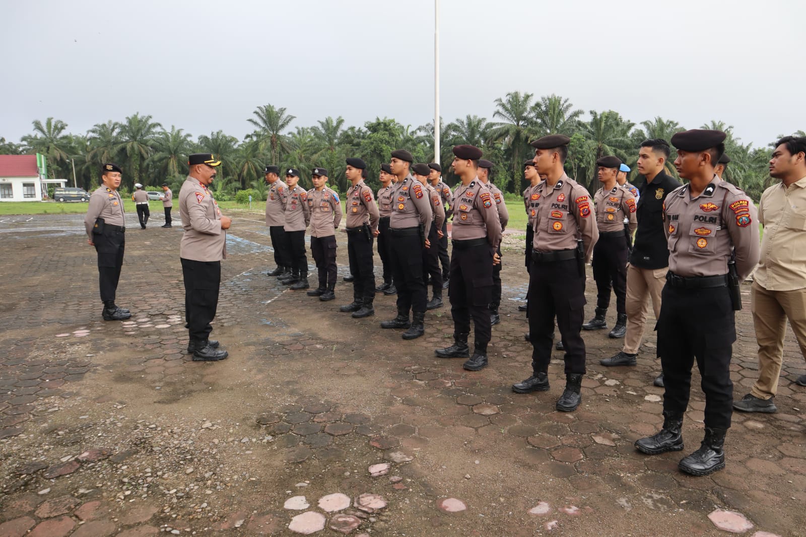 Polres Palas Patroli Skala Besar Dalam Rangka Pelantikan Bupati Terpilih Kabupaten Palas