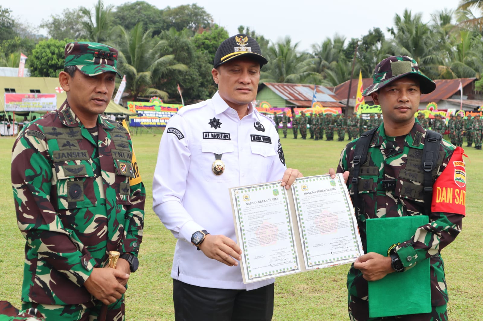 Wabup Palas Hadiri “Upacara Penutupan TMMD Ke-123 TA 2025 Wilayah Kodim 0212/TS” dI Kabupaten Palas