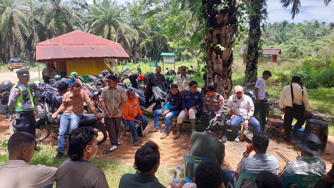 Polsek Barteng Polres Palas Melaksanakan Pengamanan Unjuk Rasa Dari GAMSU