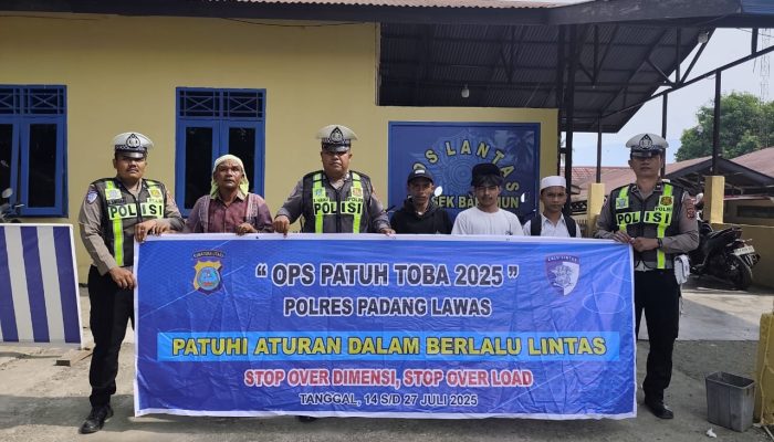 Satgas Preemtif Ops Patuh Toba 2025 Gelar Binluh Kamseltibcar Lantas kepada Pengendara Pelajar