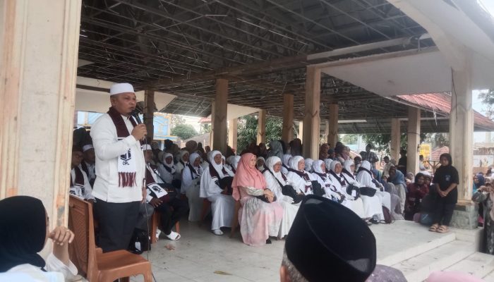 52 Jamaah Umrah Palas Diberangkatkan Travel Cahaya Palas Hari Ini