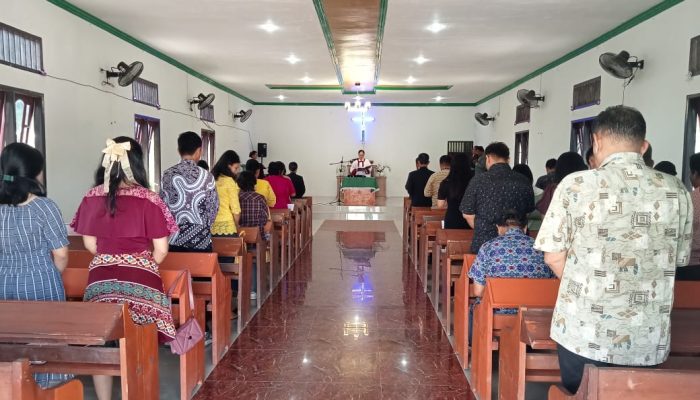 Personil Polsek Barumun Tengah Melaksanakan Pengamanan Ibadah Gereja