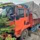 Truk Angkut Kayu Rambung Mogok, Rambu Tak Jelas Akibatnya 2 Ranmor Ringsek dan 2 Luka-luka