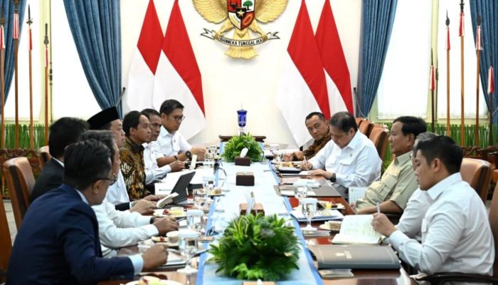 Rapat Terbatas di Istana, Presiden Prabowo Tekankan Percepatan Program Prioritas Nasional