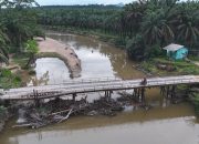 PalmCo Perbaiki Jembatan Sungai Sosa, Penghubung Vital 13 Desa di Padang Lawas