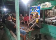 Perkuat Sinergi dengan Masyarakat, Bhabinkamtibmas Polsek Barumun Sambangi Petugas Pos Satkamling