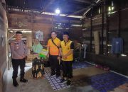 Jumat Berkah, Polsek Sosa Berbagi Sembako Kepada Warga