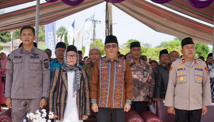 Sekda Augus Sitorus Buka MTQ Ke-XX Kabupaten Toba Tahun 2025