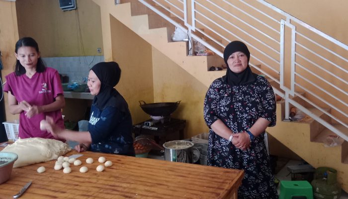 Dari Kegagalan Masuk Tata Boga, Sriyanti Sukses Bangun Usaha Roti Hingga Miliki Pabrik Sendiri
