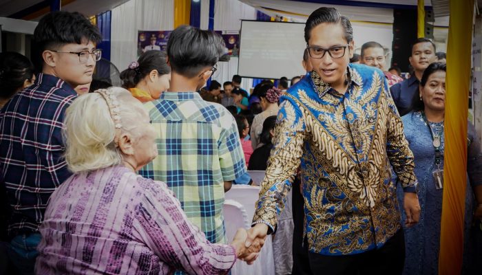 Rico Waas Ajak Jemaat HKBP Sei Agul Bersatu Dalam Semangat “Medan untuk Semua”