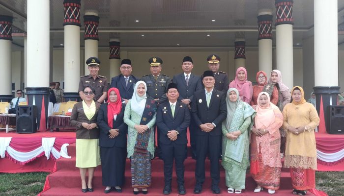 Bupati Palas Pimpin Upacara Hari Pahlawan Ke-80 Tahun 2025. “Pahlawanku Teladan, Terus Bergerak, Melanjutkan Perjuangan”