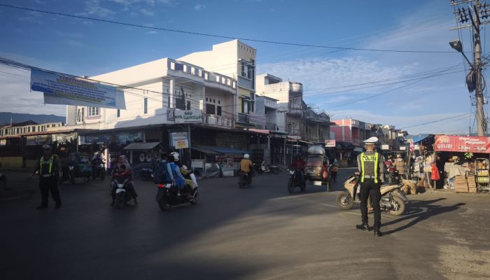 Polres Palas Atur Lalu Lintas di Pagi Hari, Pelayanan Polri Kepada Masyarakat