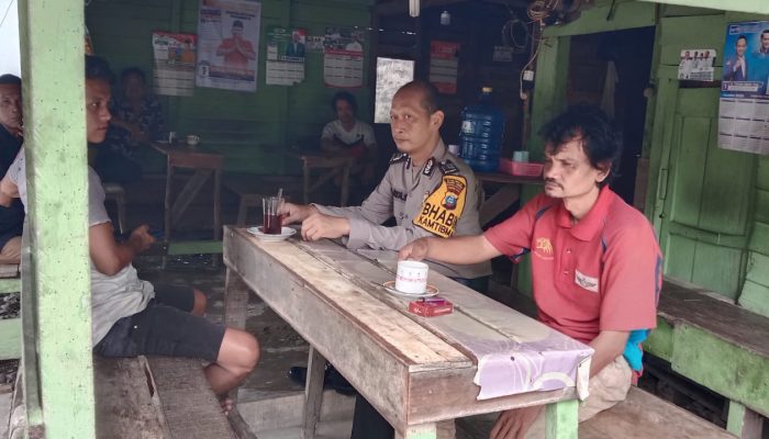 Polres Padang Lawas Bhabinkamtibmas Polsek Barumun Sambang Ke Desa Binaannya