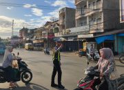 Personil Pos Lantas Barumun Polres Padang Lawas Rutin Laksanakan Pengaturan Lalu Lintas Pagi